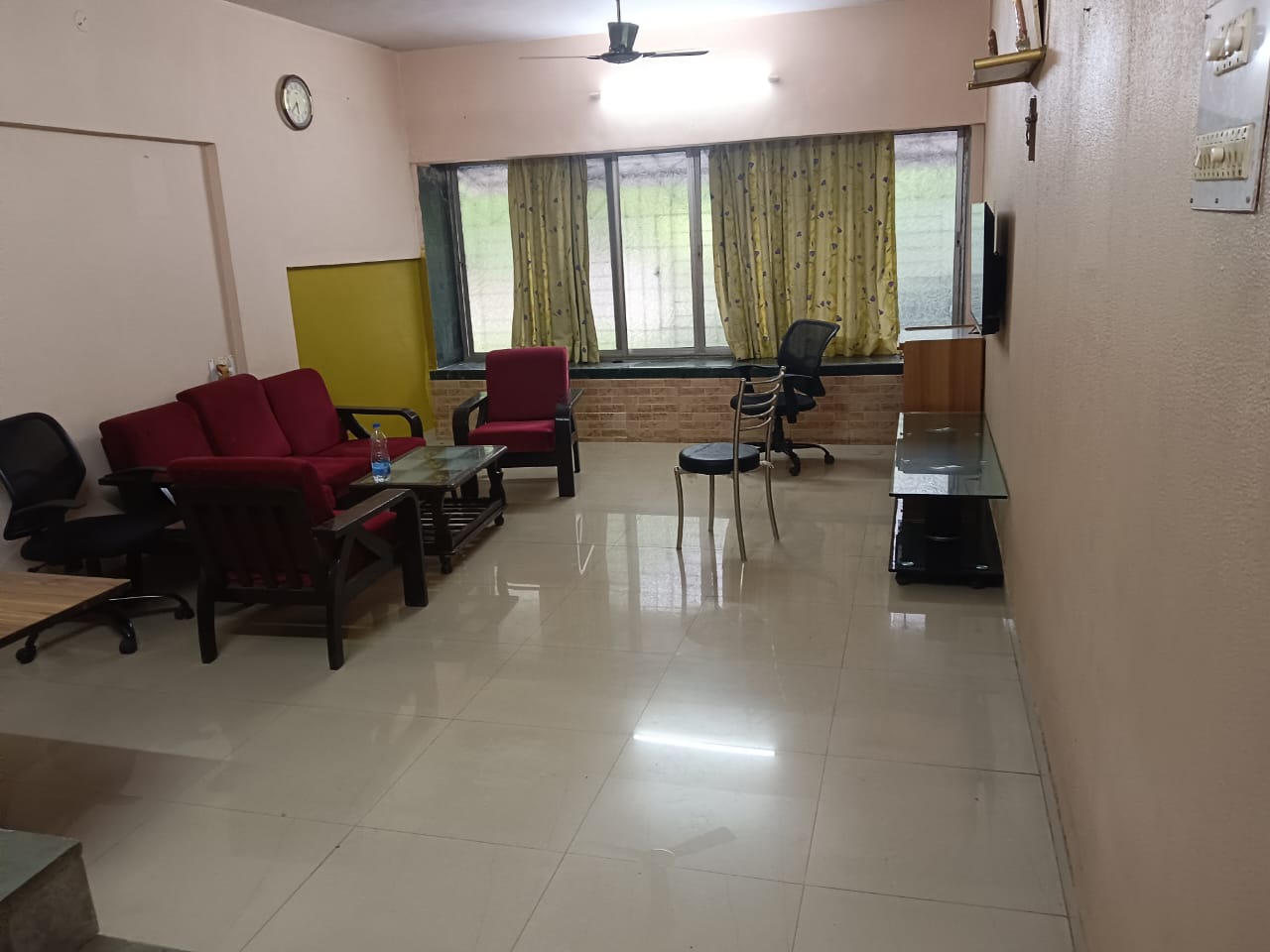 2 BHK 1250 Sq.Ft. Independent House in Customs Colony CHS