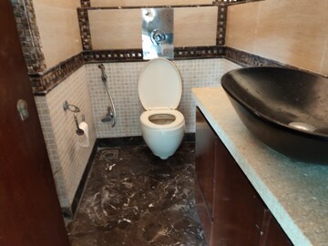 Master Bedroom in 2 BHK Apartment at Sugee Atharva, Prabhadevi – for Rent