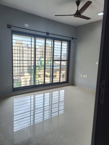Room in 2 BHK Apartment at Acme Ozone, Manpada – for Rent