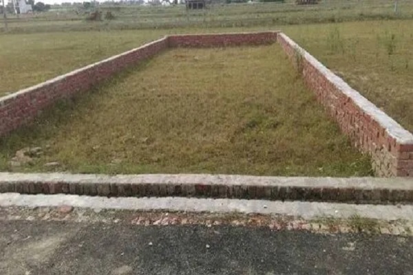 Plot For Sale in Raipur Village