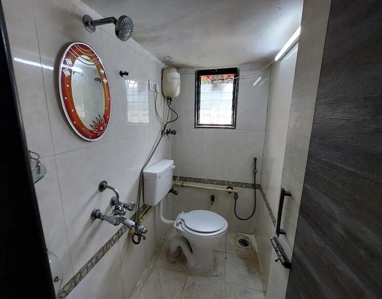 Bathroom, santacruz west 2 Bedroom 750 Sq.Ft. Apartment In Santacruz West Mumbai 9025314