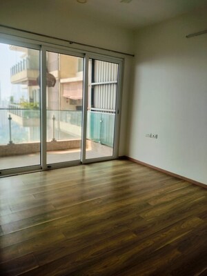 Room in 3 BHK Apartment at Rohan Lifescapes Aquino, Prabhadevi – for Sale