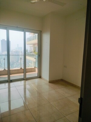 Room in 3 BHK Apartment at Rohan Lifescapes Aquino, Prabhadevi – for Sale