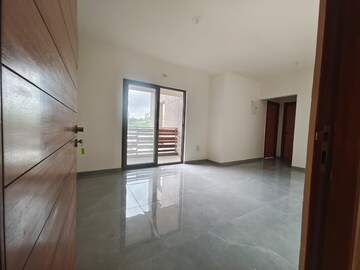 Room in 2 BHK Apartment at Arvind Elan, Kothrud – for Rent