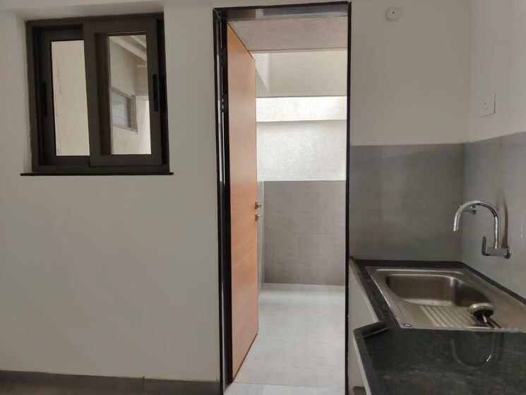 Bathroom, arvind-elan 2 Bedroom 1000 Sq.Ft. Apartment In Kothrud Pune 9025340