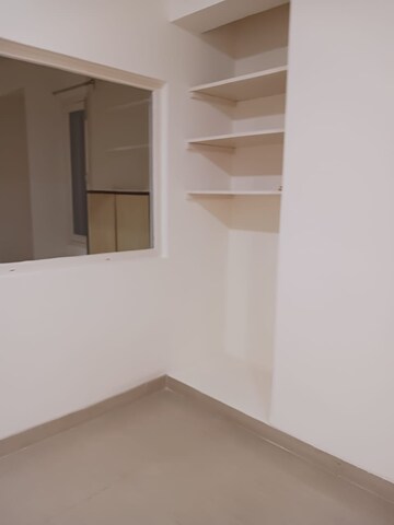 Room in 3 BHK Apartment at Emaar Emerald Floors Premier, Sector 65 – for Rent
