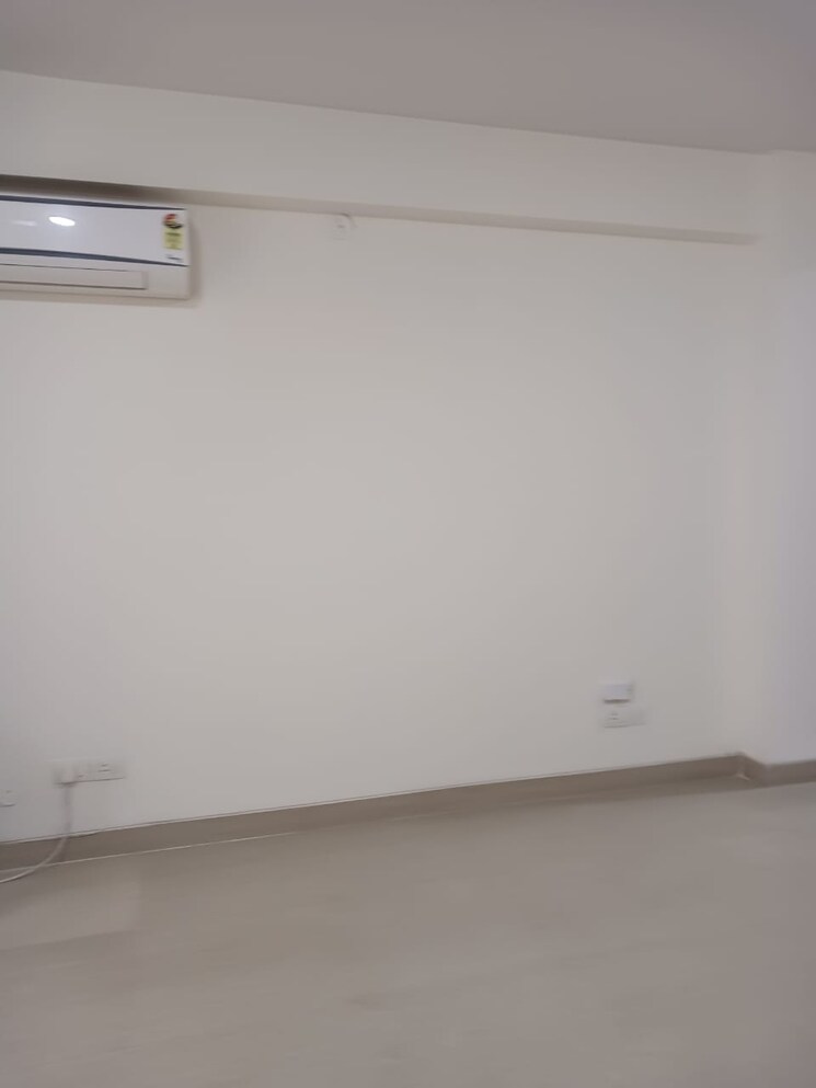 Room, emaar-emerald-floors-premier 4 Bedroom 1975 Sq.Ft. Apartment In Sector 65 Gurgaon 9025370