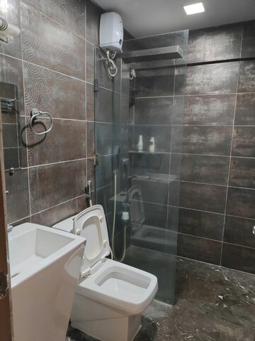 Bathroom in 2 BHK Apartment at Lokhandwala Complex, Andheri West – for Rent