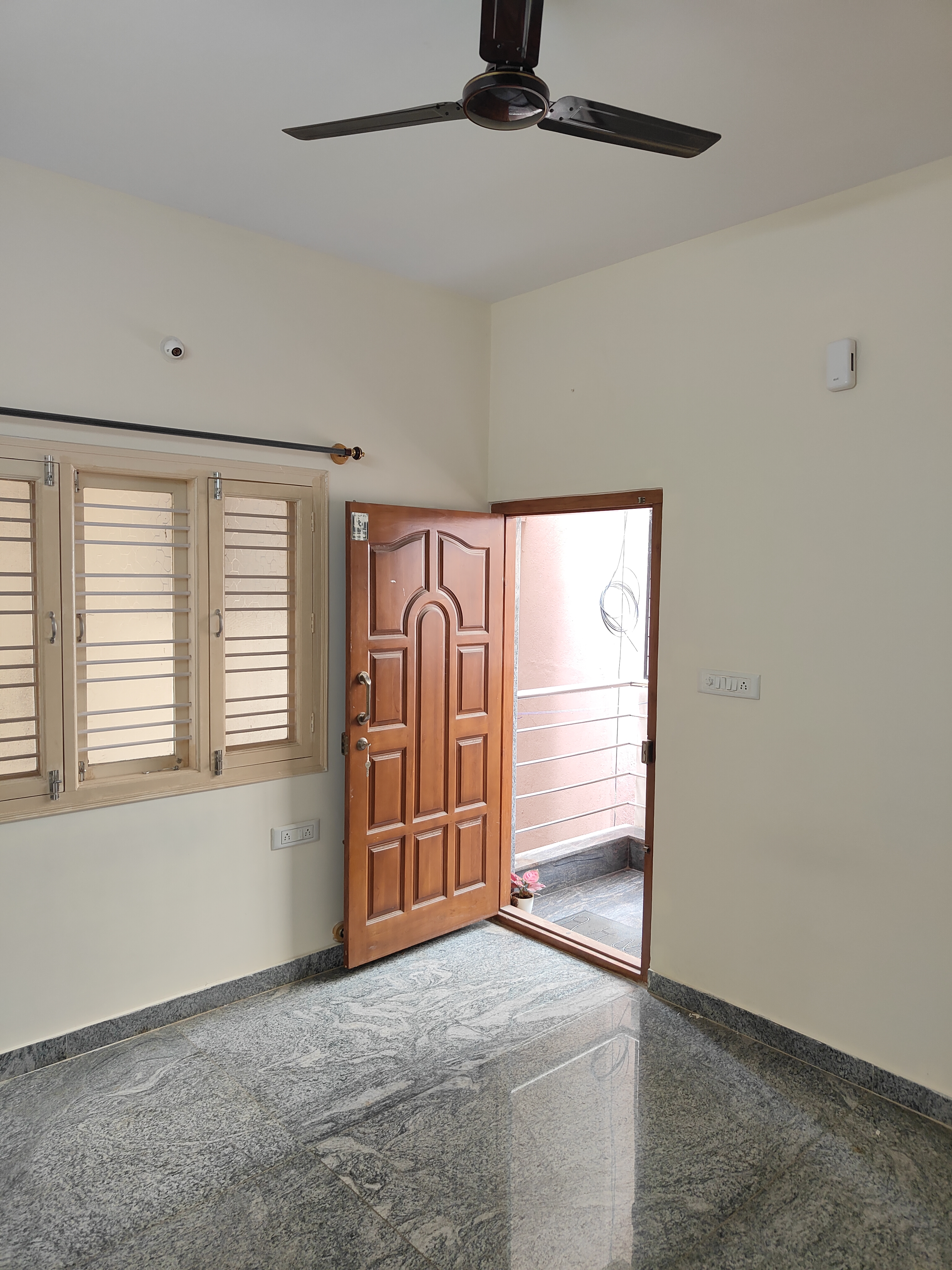 1 BHK Builder Floor For Rent in Shree Sai Building 
