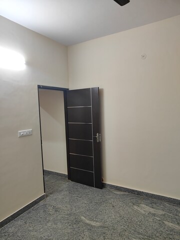 Room in 1 BHK Builder Floor at Vignana Nagar – for Rent