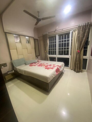 Bedroom in 2 BHK Apartment at Goregaon West – for Rent