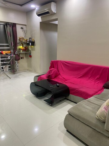 2 BHK Apartment For Rent in Goregaon West