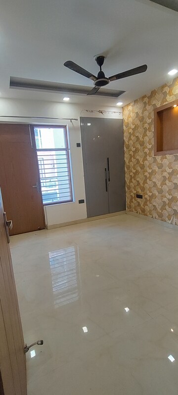 3 BHK Apartment For Rent in Shiv Sai Ozone Park, Sector 86
