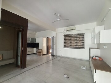 Room in 3 BHK Apartment at Kavuri Hills, Madhapur – for Rent