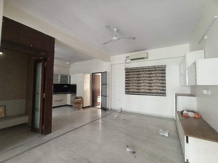 Room, kavuri-hills 3 Bedroom 2200 Sq.Ft. Apartment In Madhapur Hyderabad 9025486