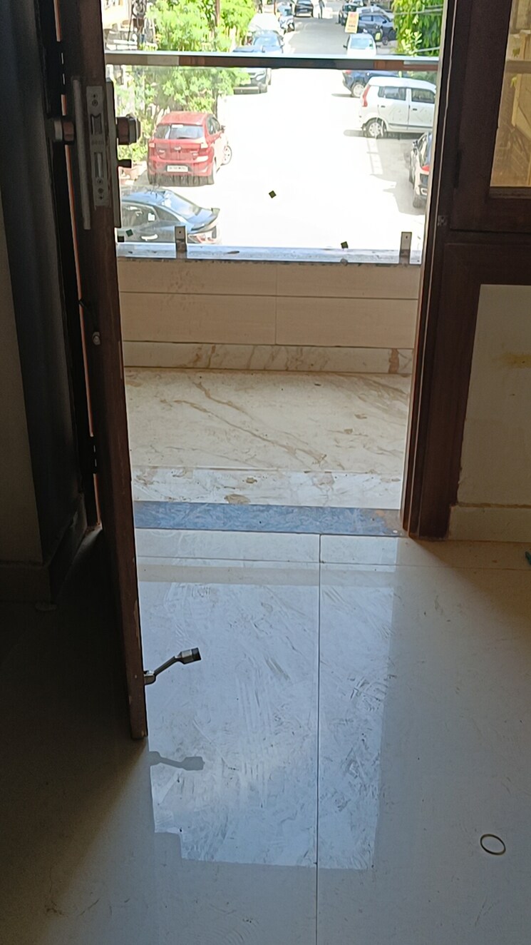 Room, shalimar garden extension i 3 Bedroom 1000 Sq.Ft. Builder Floor In Shalimar Garden Extension I Ghaziabad 9025506