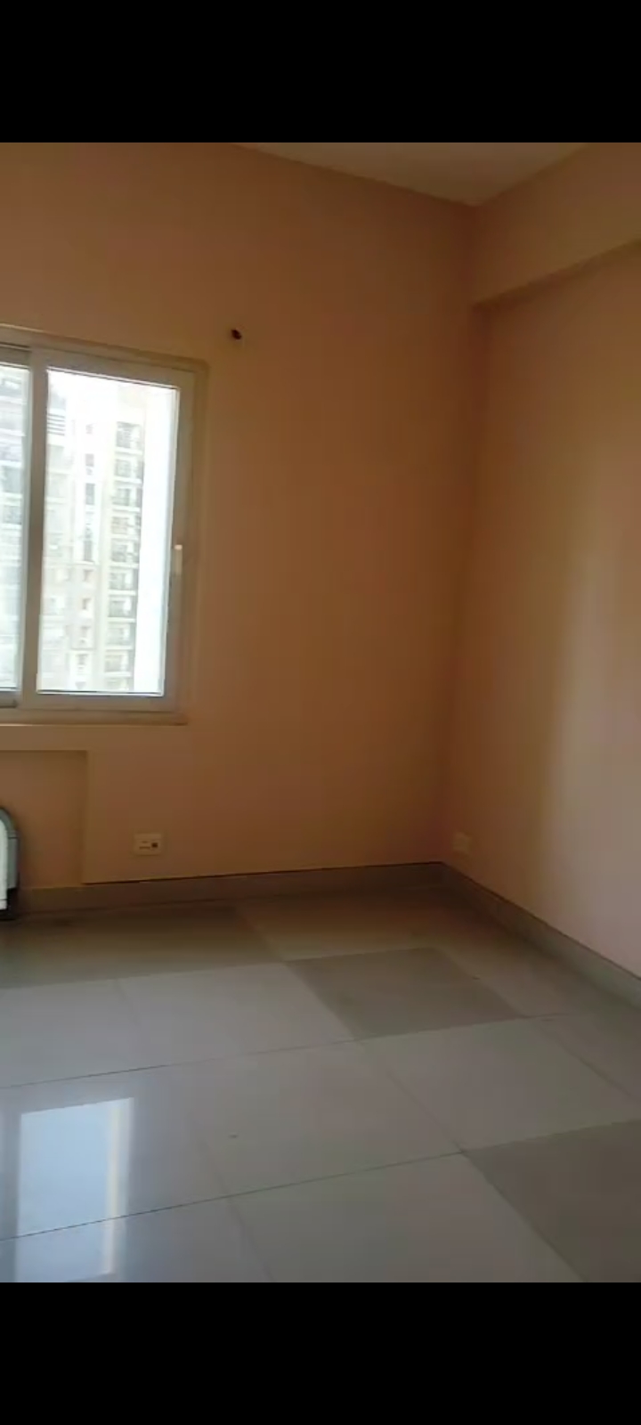 3 BHK + Servant Room Apartment For Sale in Gnida