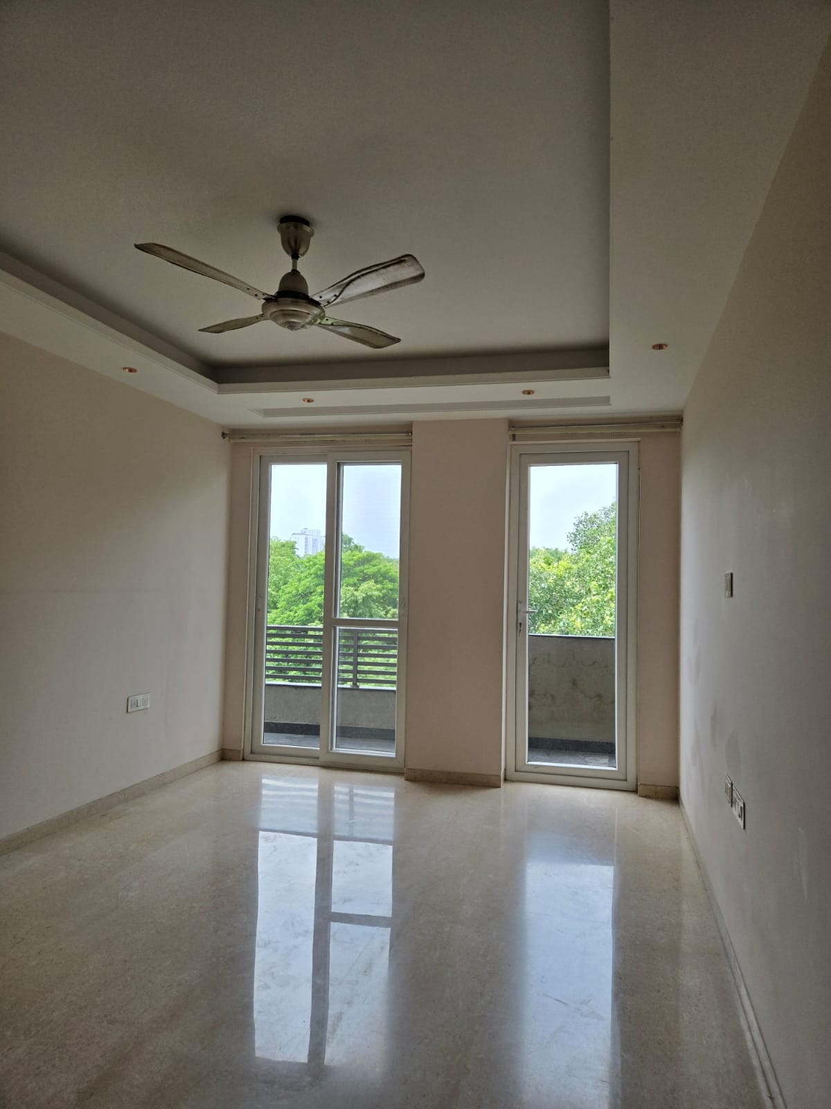 3 BHK + Servant Room Builder Floor For Sale in Greater Kailash II