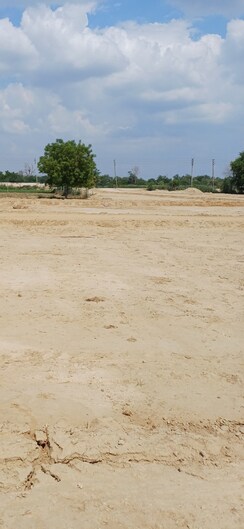 Plot For Sale in Dheeraj Nagar