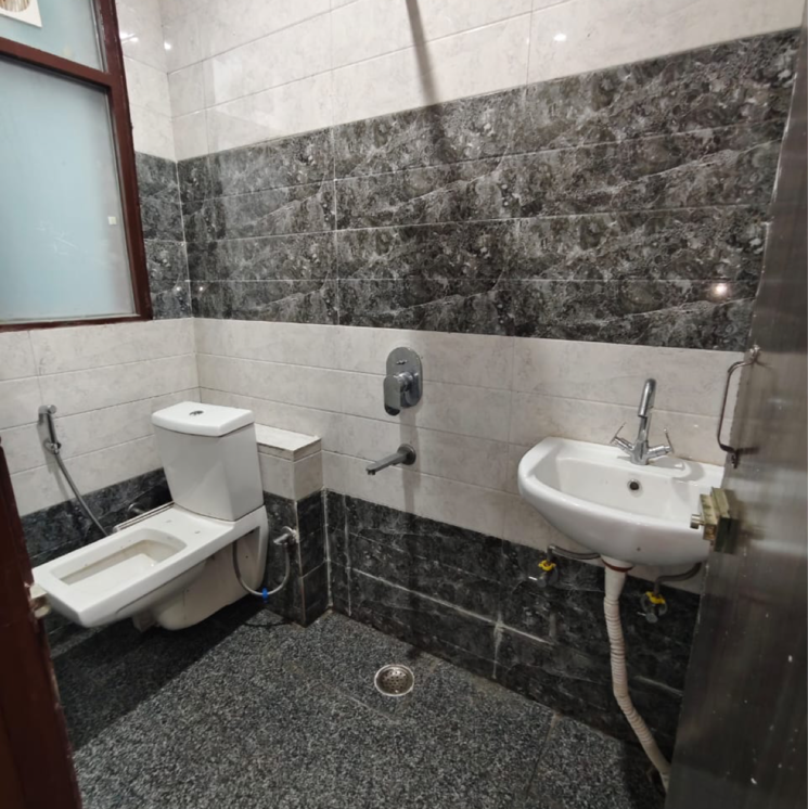Bathroom, balaji-homes-noida 3 Bedroom 1300 Sq.Ft. Builder Floor In Baraula Noida 9025540
