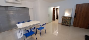 Team Area in 2 BHK Apartment at Jogeshwari West – for Sale