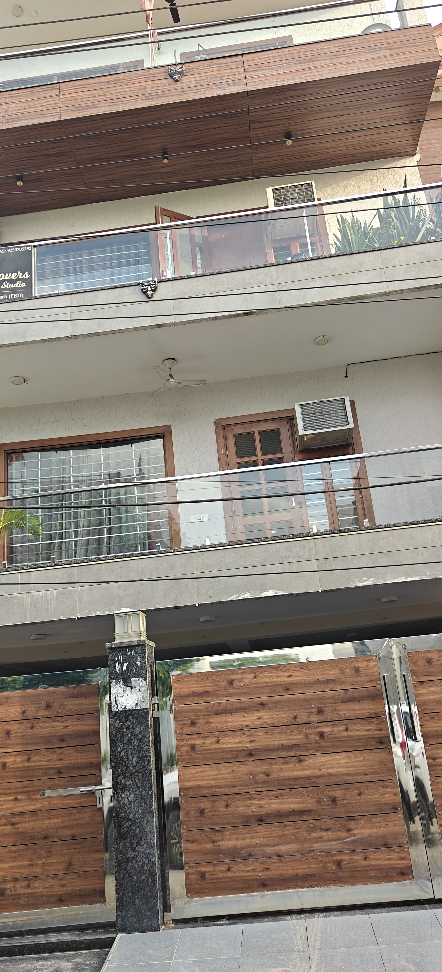 3 BHK + Pooja Room Builder Floor For Sale in Sector 2