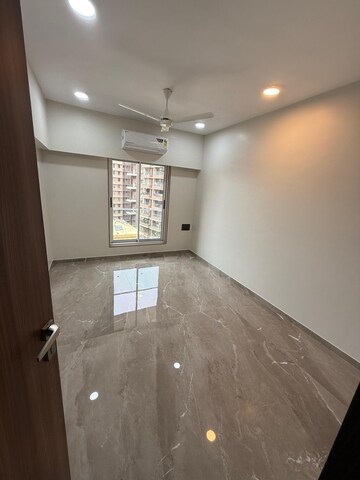 Bedroom in 2 BHK Apartment at Lotus Lotus Link Square, Malad West – for Rent