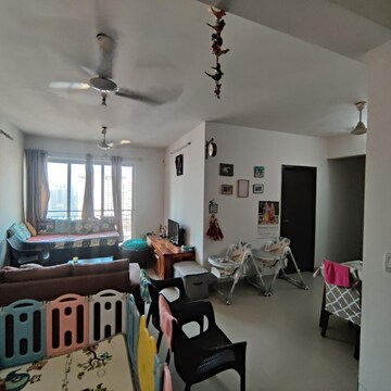 Team Area in 2.5 BHK Apartment at Rustomjee Athena, Majiwada – for Sale