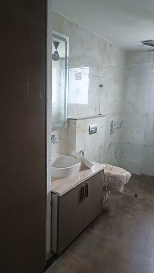 Bathroom in 4 BHK Builder Floor at Ansal Plaza Sector-23, Sector 23 – for Sale
