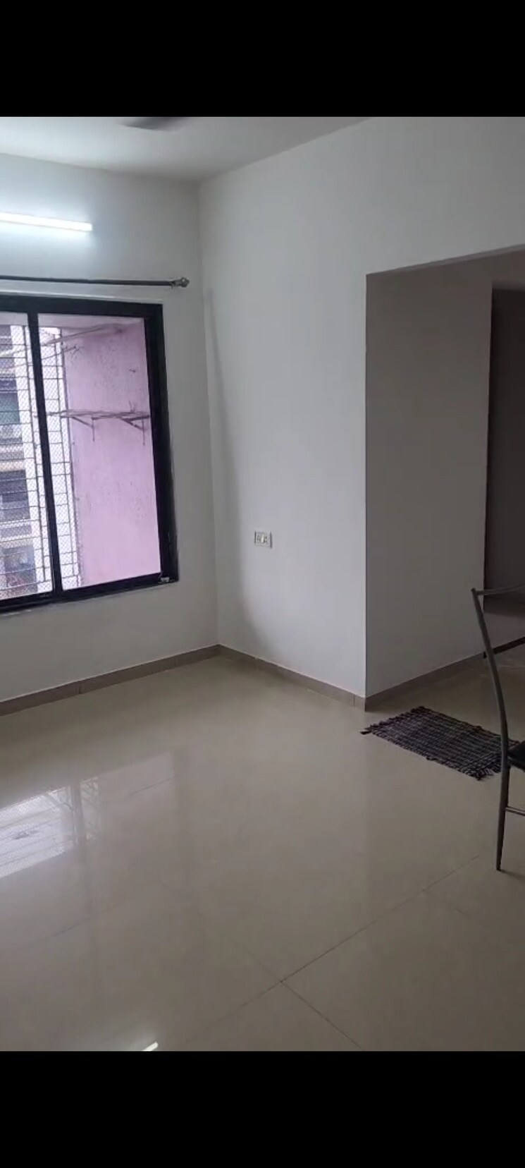 Room, bhanushanti-complex 1 Bedroom 350 Sq.Ft. Apartment In Malad East Mumbai 9025631