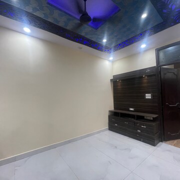 Furnished Amenities in 2 BHK Builder Floor at Rohini Sector 24 – for Rent