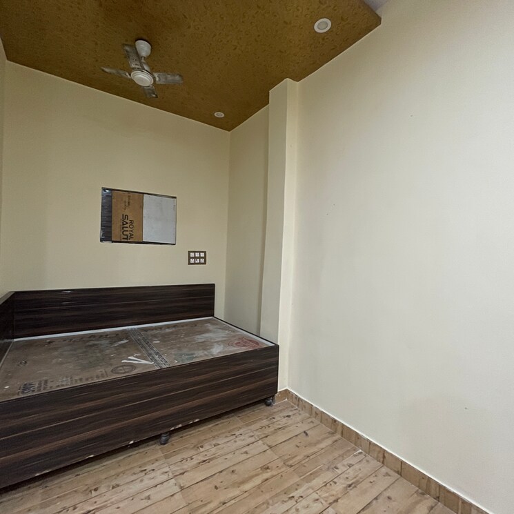 undefined, rohini sector 24 2 Bedroom 400 Sq.Ft. Builder Floor In Rohini Sector 24 Delhi 9025636