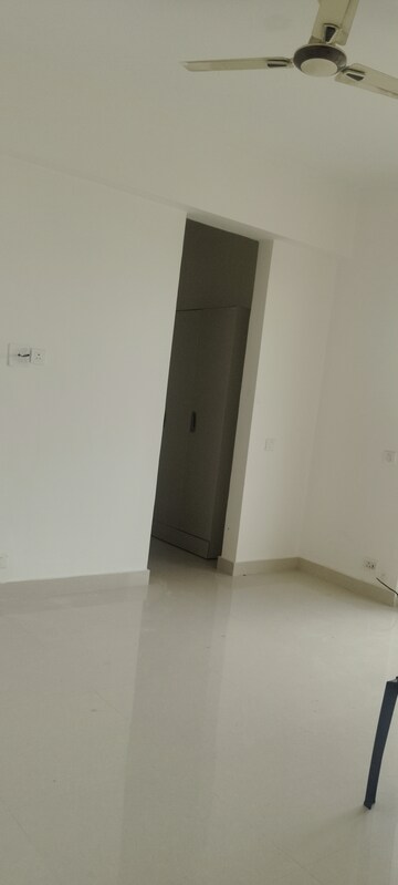 Room in 3 BHK Apartment at Puri Pranayam, Sector 82 – for Rent