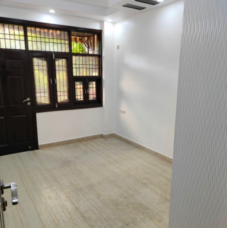 Room, rohini sector 24 3 Bedroom 1100 Sq.Ft. Builder Floor In Rohini Sector 24 Delhi 9025670