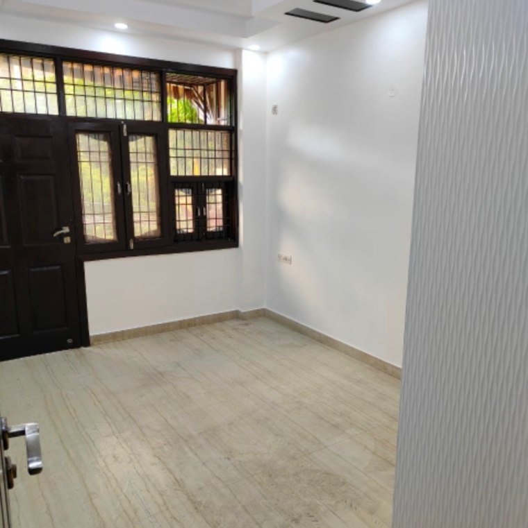 Room, rohini sector 24 3 Bedroom 1100 Sq.Ft. Builder Floor In Rohini Sector 24 Delhi 9025670