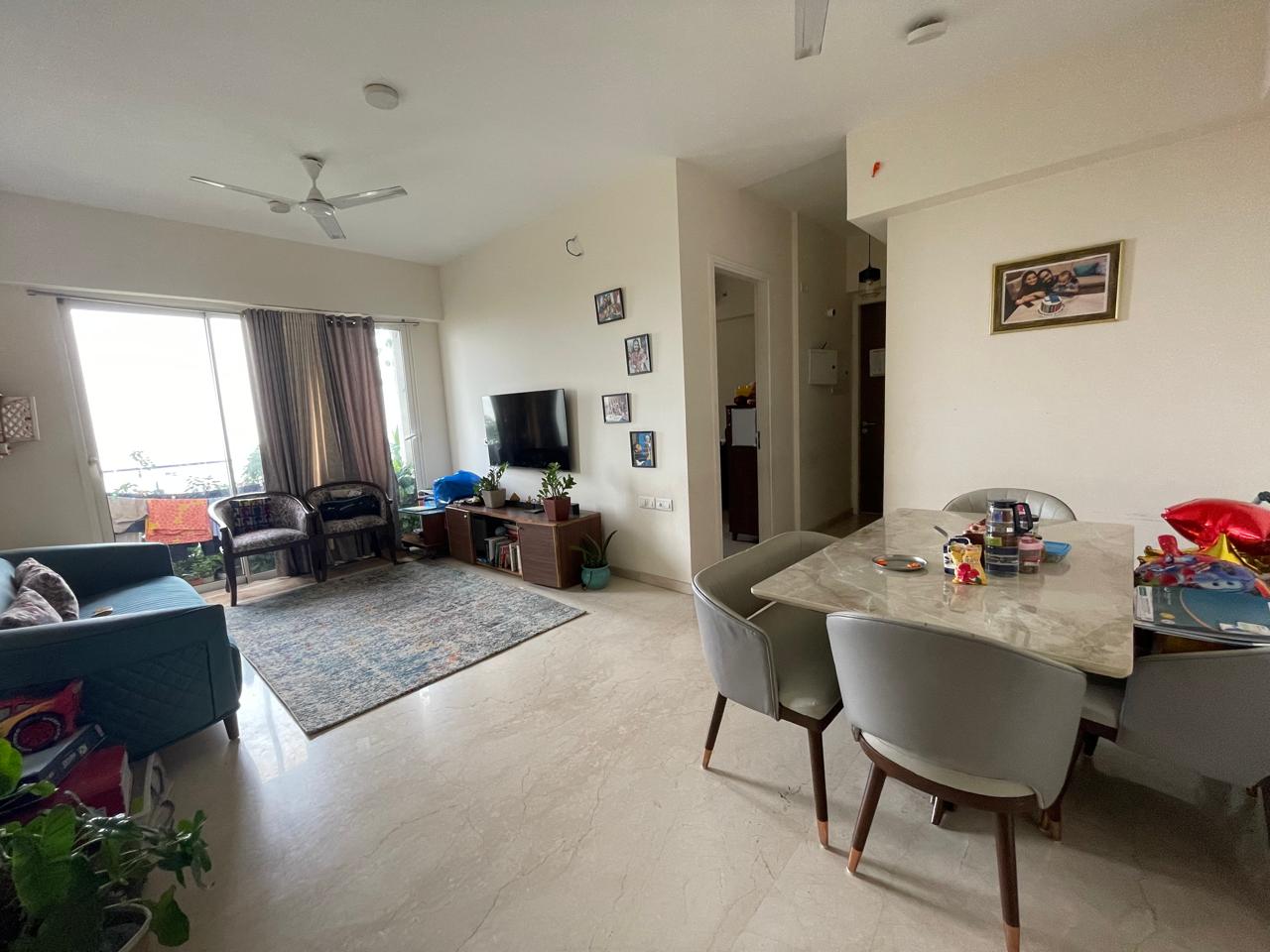 2 BHK Apartment For Sale in Crescent Bay