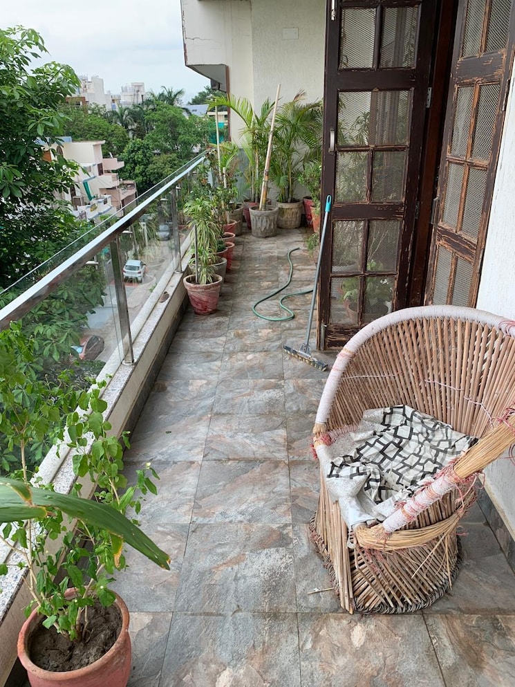 Balcony, sector 15 3 Bedroom 2000 Sq.Ft. Builder Floor In Sector 15 Gurgaon 9025672