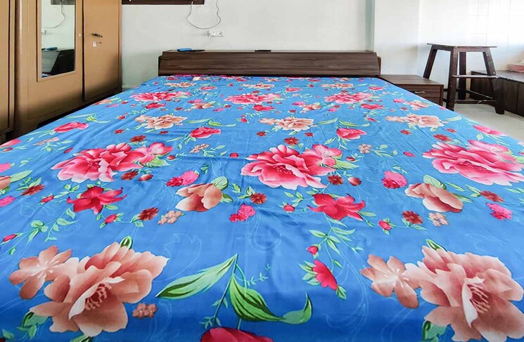 Room, kandivali west Pg For Boys In Kandivali West 9025671