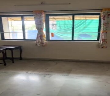 Bedroom in 2 BHK Apartment at Dadar East – for Rent