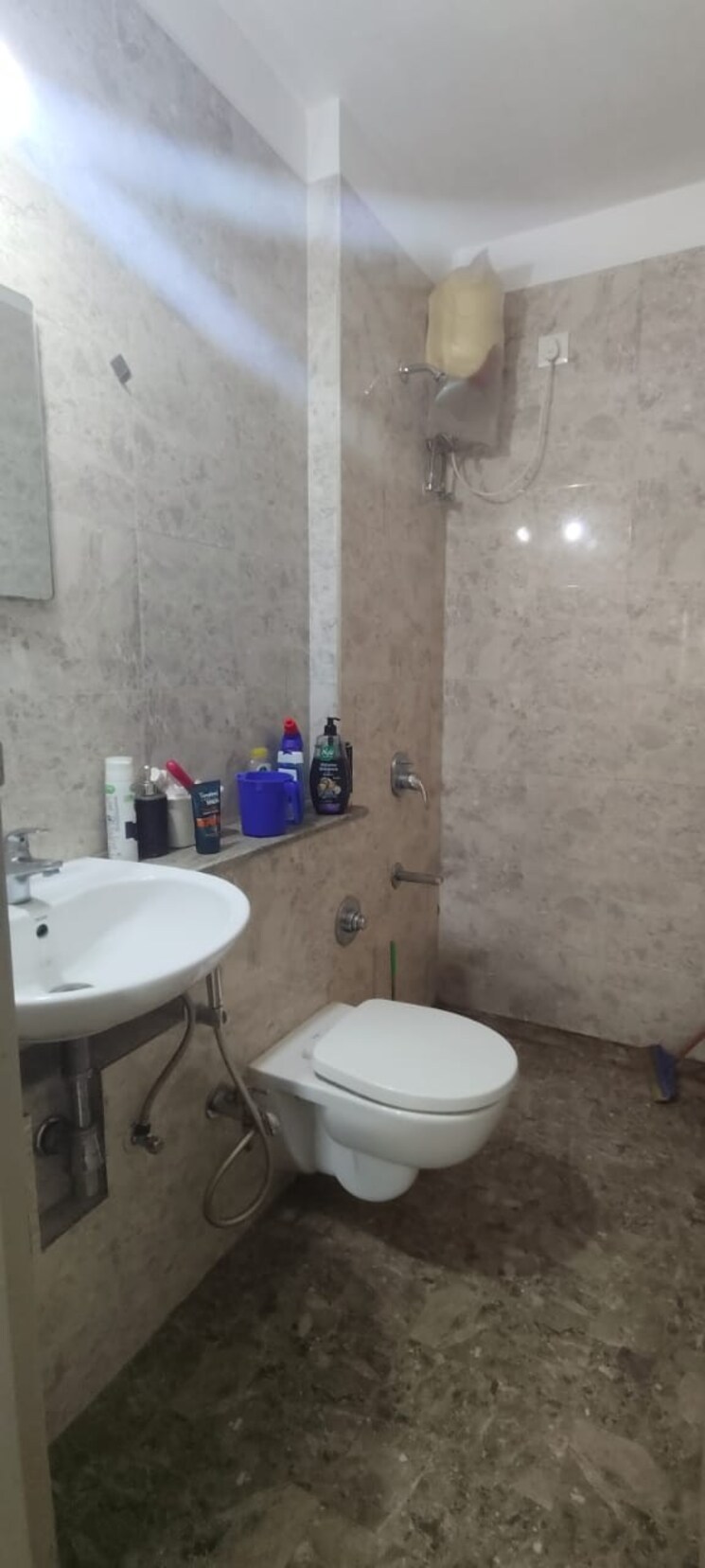 Bathroom, sheth-vasant-oasis 1 Bedroom 472 Sq.Ft. Apartment In Andheri East Mumbai 9025704