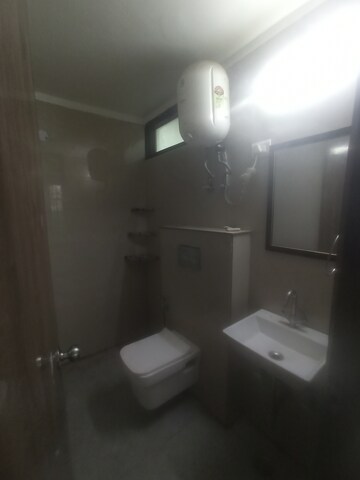 Room in 3 BHK Builder Floor at Saket – for Rent