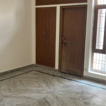 Room in 2 BHK Independent House at RWA Apartments Sector 41, Sector 41 – for Rent