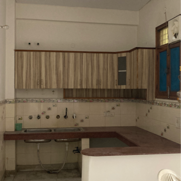 Kitchen in 2 BHK Independent House at RWA Apartments Sector 41, Sector 41 – for Rent