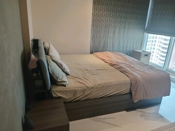 Bedroom in 2 BHK Apartment at Versova – for Rent