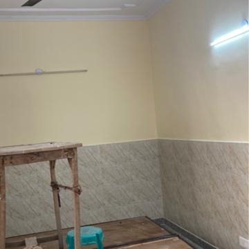 Furnished Amenities in 2 BHK Independent House at RWA Apartments Sector 26, Arun Vihar – for Rent