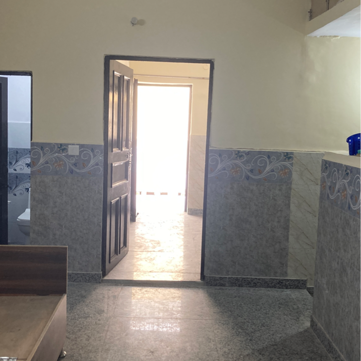 Room, rwa-apartments-sector-26 2 Bedroom 450 Sq.Mt. Independent House In Arun Vihar Noida 9025724