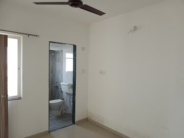 Room in 2 BHK Builder Floor at Xrbia Eiffel City, Chakan – for Rent