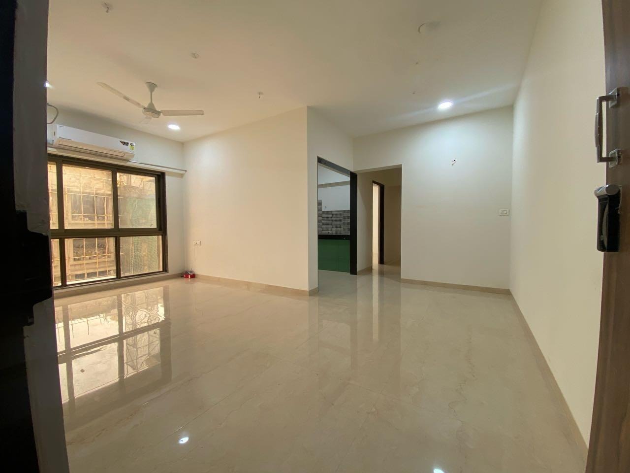 2 BHK Apartment For Rent in Versova Heights
