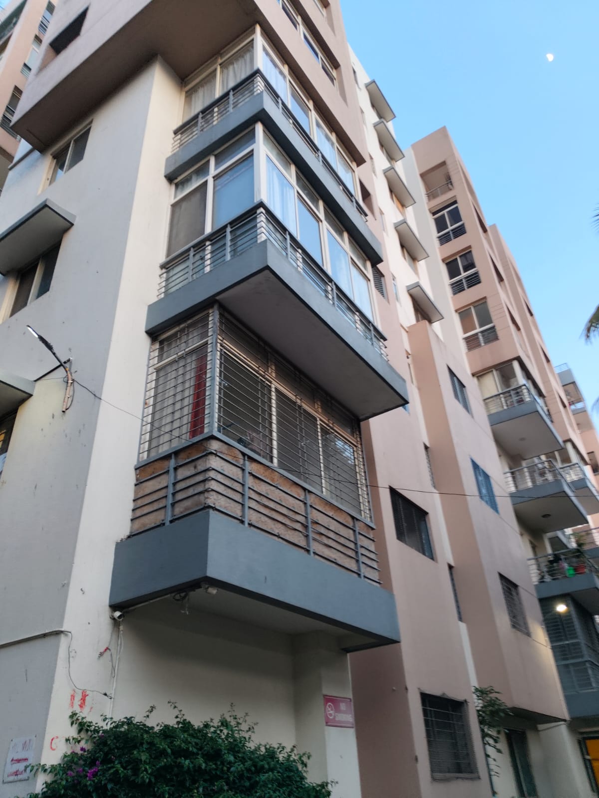 3 BHK Apartment For Sale in Rose Garden Apartments