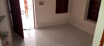 Room in 2 BHK Villa at Jivraj Park – for Rent
